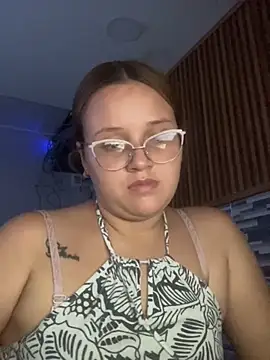 Snapshot of _sophia_sweet20 chatting on November 2025 10:52:02 PM sophia sweet20 online show from November 2025 10:52:02 PM