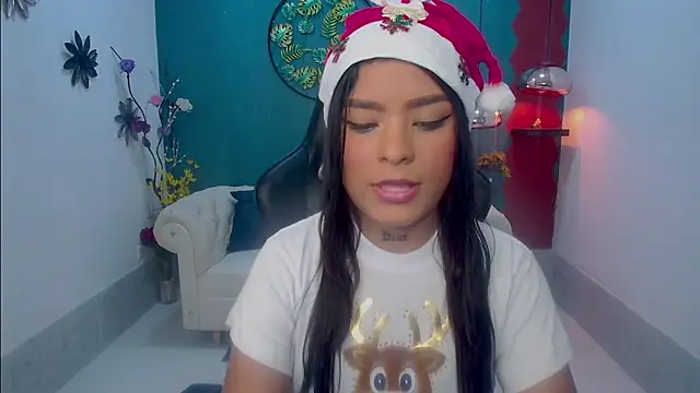 Snapshot of Scandarkmarie chatting on December 2025 11:27:02 PM Scandarkmarie online show from December 2025 11:27:02 PM