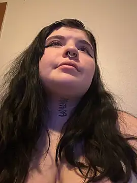 Snapshot of juicygoth202 chatting on November 2025 03:28:01 AM juicygoth202 online show from November 2025 03:28:01 AM