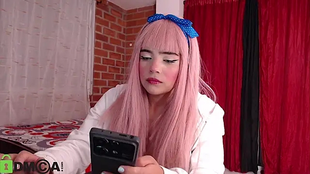 Snapshot of LESLY_EVANS01 chatting on November 2025 03:54:02 AM LESLY EVANS01 online show from November 2025 03:54:02 AM