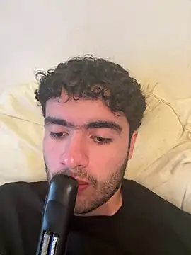 Snapshot of Leoncitooo987 chatting on December 2025 08:53:02 PM Leoncitooo987 online show from December 2025 08:53:02 PM