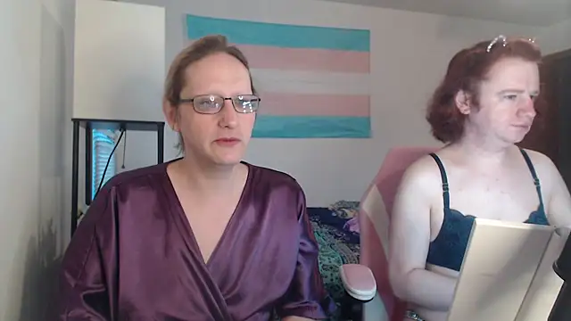 Savanah Banana  online show from April 2026 11:01:01 AM