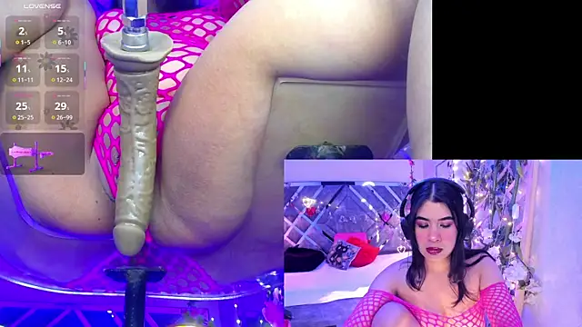 Snapshot of DaphneContry chatting on March 2026 04:20:01 AM DaphneContry online show from March 2026 04:20:01 AM