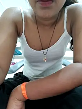 Isha kumari 69 online show from February 2026 04:40:02 PM