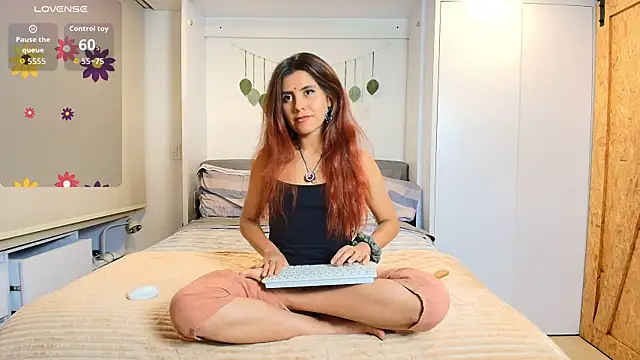 irisrossee  online show from November 2025 07:52:02 AM