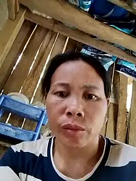 Snapshot of Ana_hoa chatting on April 2026 07:45:01 AM Ana hoa online show from April 2026 07:45:01 AM