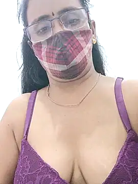 sanjana077 online show from March 2026 07:05:02 PM