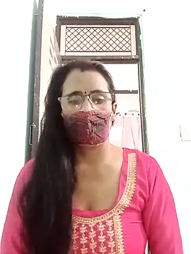 sanjana077 online show from November 2025 05:18:01 AM