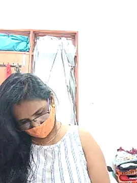 sanjana077 online show from March 2026 07:43:01 AM