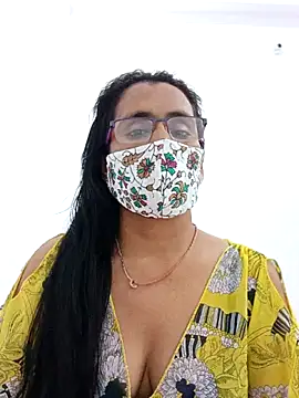 sanjana077 online show from February 2026 07:14:02 PM