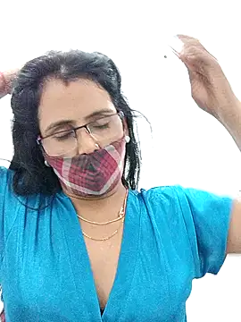 sanjana077 online show from February 2026 12:21:02 AM