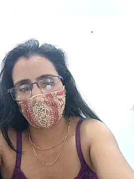 sanjana077 online show from February 2026 06:08:02 PM