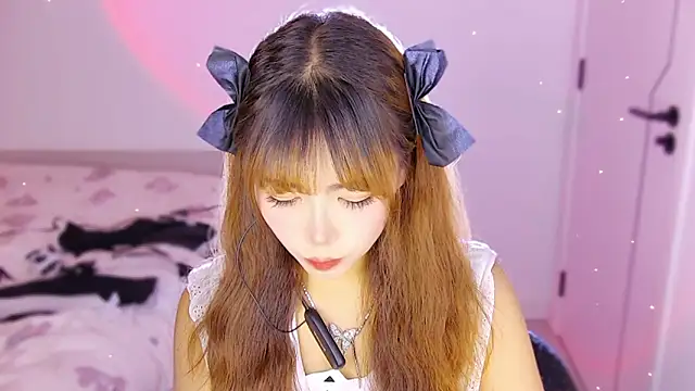 Snapshot of Tiantian-Quan chatting on November 2025 12:42:01 PM Tiantian-Quan online show from November 2025 12:42:01 PM