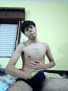 Fedeuwuu online show from November 2025 04:23:01 AM