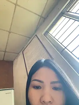 Beolulu online show from November 2025 02:37:01 AM