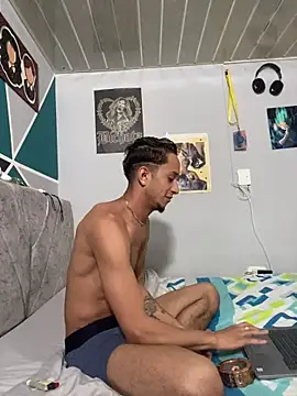 Mike and Rayan online show from February 2026 04:18:02 PM