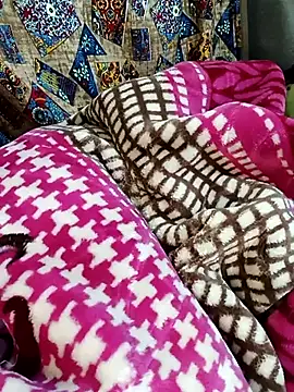 V HOT CUTE online show from November 2025 09:37:01 PM