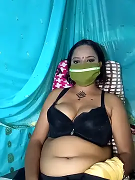 V HOT CUTE online show from November 2025 10:30:02 AM