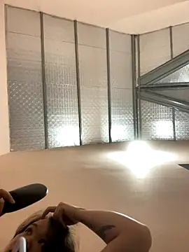 Dilen 7533 online show from November 2025 12:15:02 PM