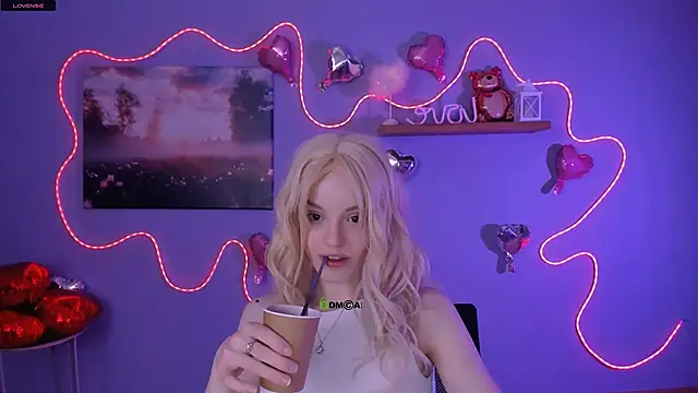 mia starrr  online show from February 2026 07:59:02 PM