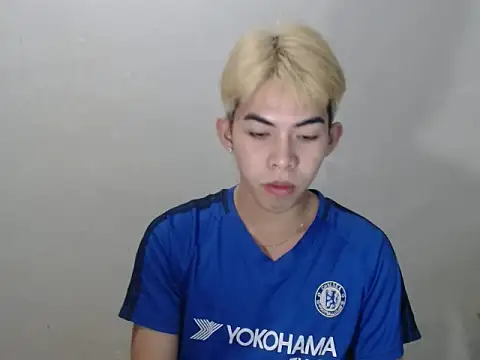 Urhotsilverboy online show from June 2026 04:19:01 PM