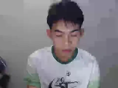 Urhotsilverboy online show from July 2026 03:34:02 PM