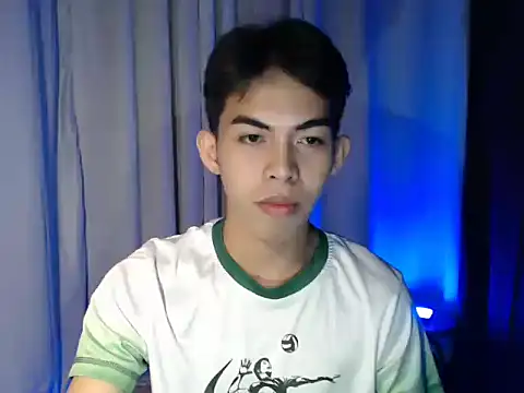 Urhotsilverboy online show from March 2026 02:46:02 PM