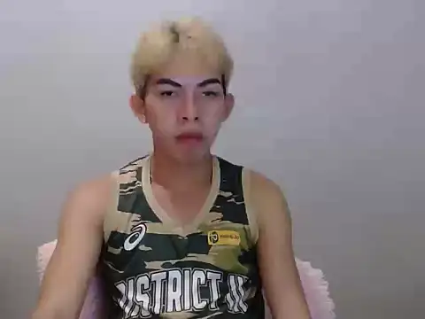 Urhotsilverboy online show from June 2026 12:27:02 PM