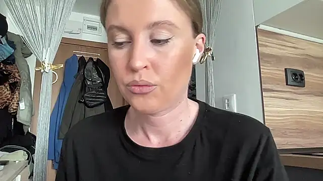 Ameli8 online show from April 2026 09:49:01 AM