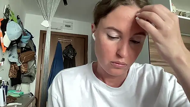 Snapshot of Ameli8 chatting on May 2026 09:50:02 AM Ameli8 online show from May 2026 09:50:02 AM