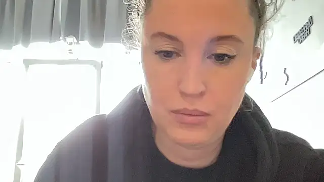 Ameli8 online show from February 2026 12:07:01 PM