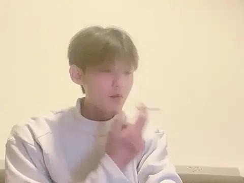 xiaomeng2563 online show from January 2026 03:37:02 PM