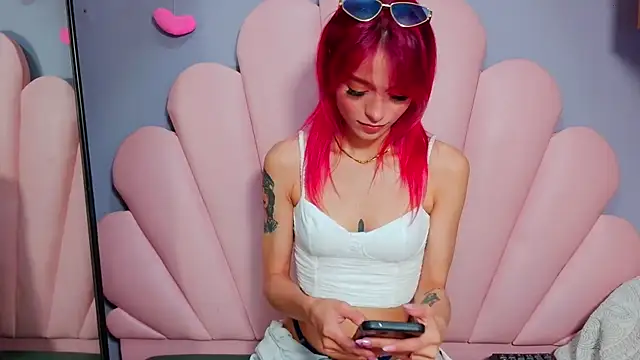 luci miller online show from May 2026 03:26:01 AM