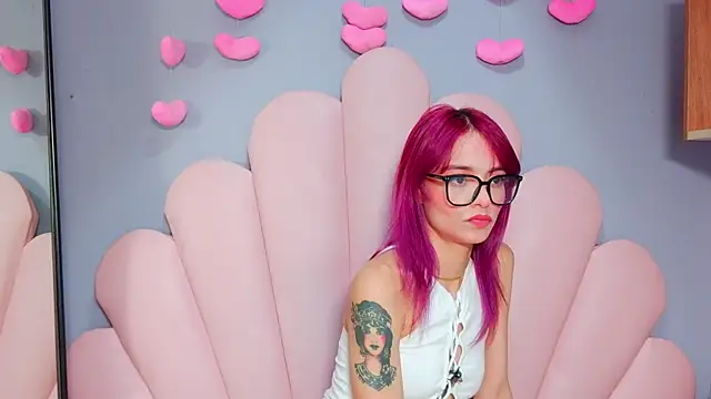 Snapshot of luci_miller chatting on July 2026 12:33:01 PM luci miller online show from July 2026 12:33:01 PM