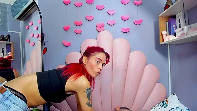 luci miller online show from March 2026 08:15:01 PM