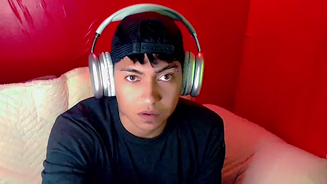 Snapshot of LPYsami773 chatting on November 2025 02:09:02 PM LPYsami773 online show from November 2025 02:09:02 PM