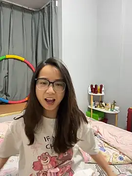 Hmm 0303 online show from December 2025 02:21:02 PM