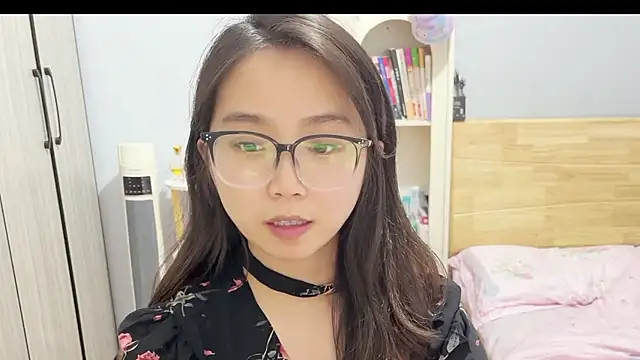 Hmm 0303 online show from February 2026 03:44:01 PM