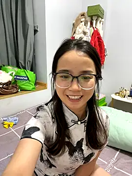 Hmm 0303 online show from November 2025 02:43:02 PM