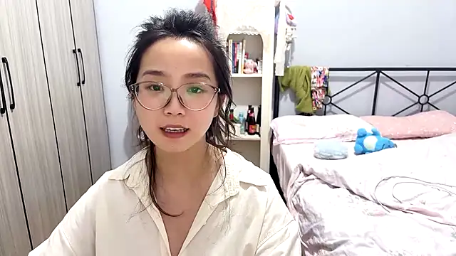 Hmm 0303 online show from April 2026 05:30:01 PM