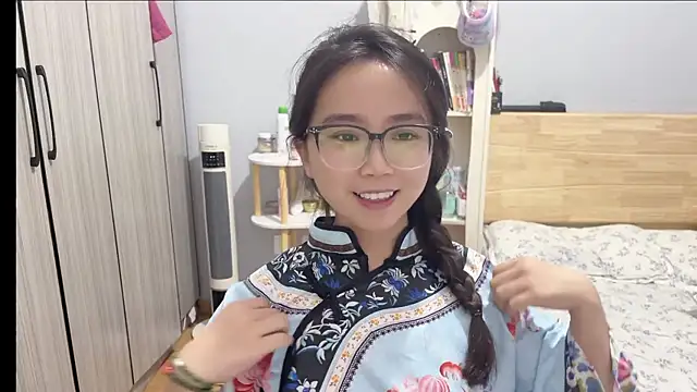 Hmm 0303 online show from February 2026 03:23:01 PM