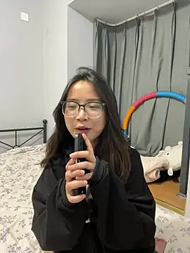 Hmm 0303 online show from April 2026 04:46:01 PM