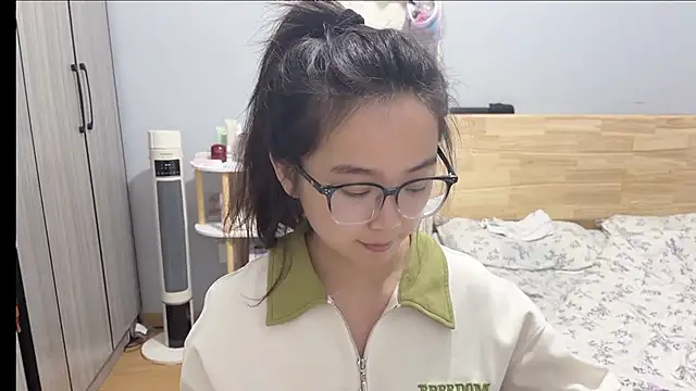 Hmm 0303 online show from February 2026 04:40:01 PM