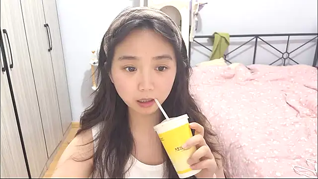 Hmm 0303 online show from March 2026 05:05:01 PM