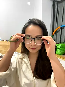 Hmm 0303 online show from December 2025 02:53:02 PM