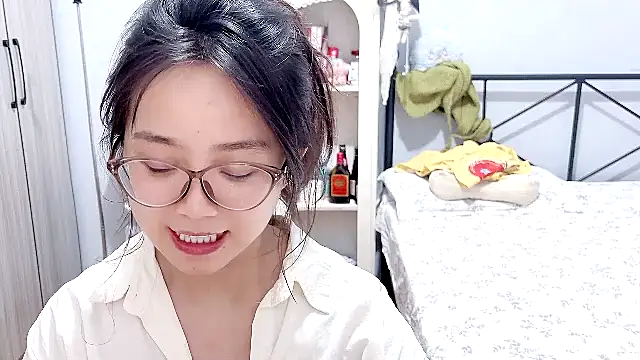 Hmm 0303 online show from May 2026 05:06:01 PM