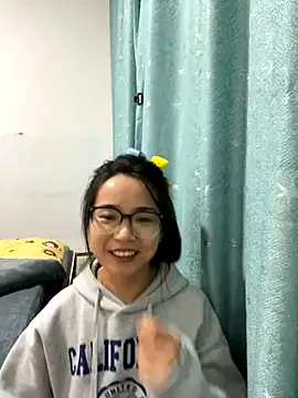 Hmm 0303 online show from November 2025 02:21:01 PM