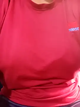 Snapshot of Rihasna chatting on November 2025 02:04:01 AM Rihasna online show from November 2025 02:04:01 AM