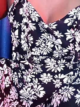 Snapshot of Rihasna chatting on November 2025 02:12:01 PM Rihasna online show from November 2025 02:12:01 PM