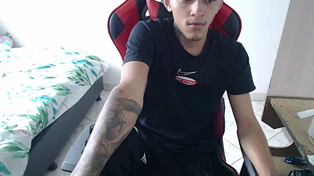 thebesthot online show from November 2025 08:31:01 PM